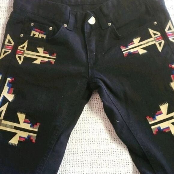 Vincent by Designerclub Jeans Aztec Embroidered Sz. 26 Black Jeans with Pockets - Picture 1 of 12
